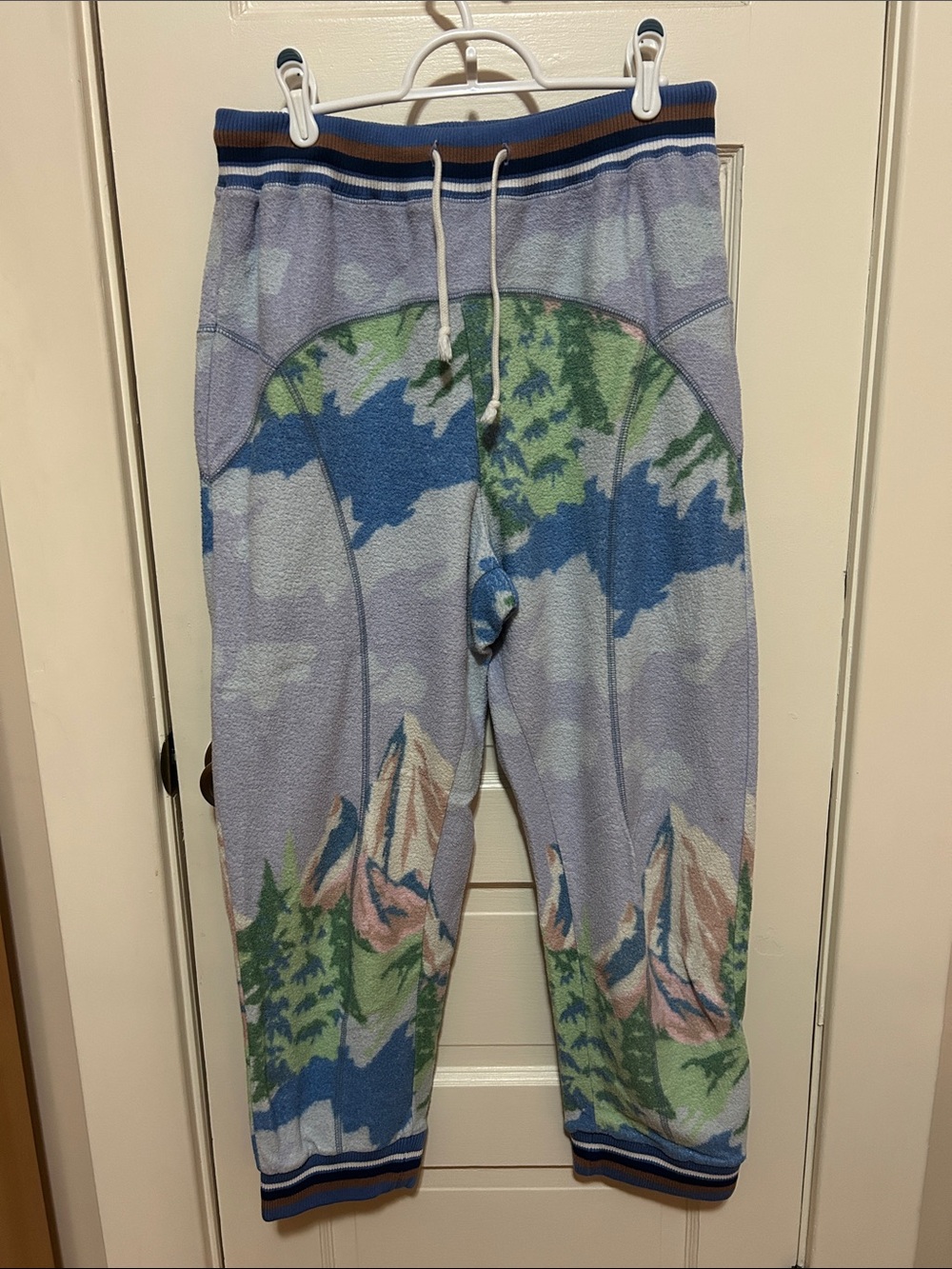 Women's Super Cute Fleece Mountain-Print Jogger Pants in Light Blue